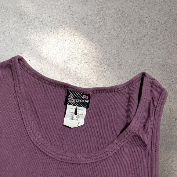 Y2k Volcom Purple Tank Top - Picture 4 of 4